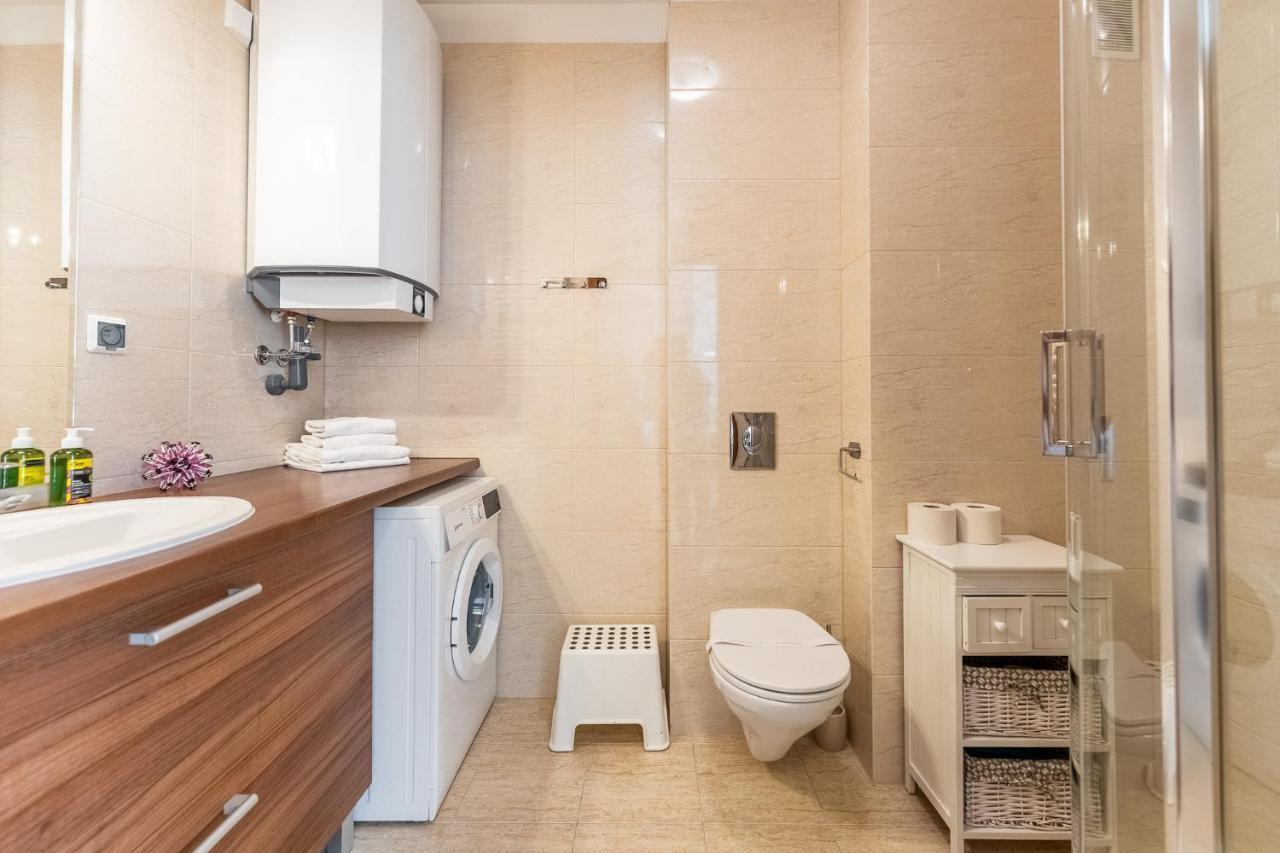 Aqua Marina Plaza-Basen Lägenhet Miedzyzdroje Exteriör bild